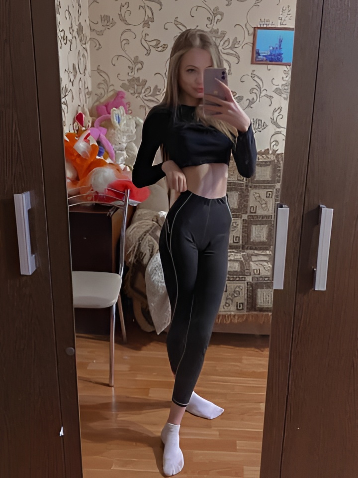 Марина привлекальеная девушка из Арамиля цена от 10000 руб