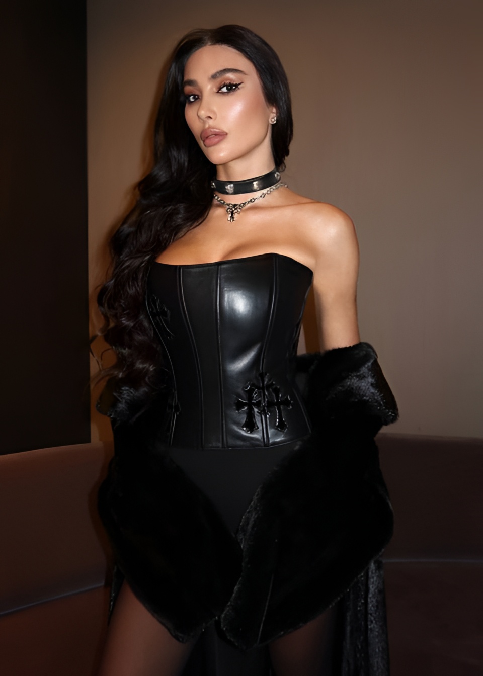 Ирина привлекательная девушка из Арамиля цена от 10000 руб