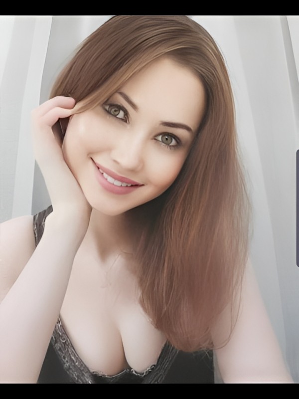 Алина привлекательная девушка из Арамиля цена от 1500 руб