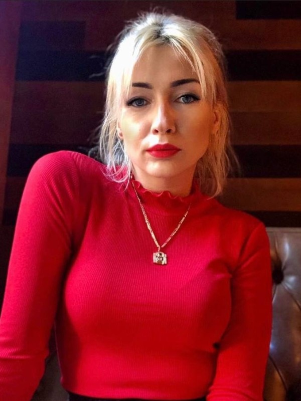 🎥 Элиза привлекательная девушка из Арамиля цена от 7000 руб